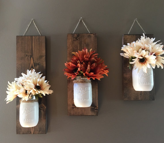 12 Ways to Decorate Your Walls for Fall * The Holidaze Craze