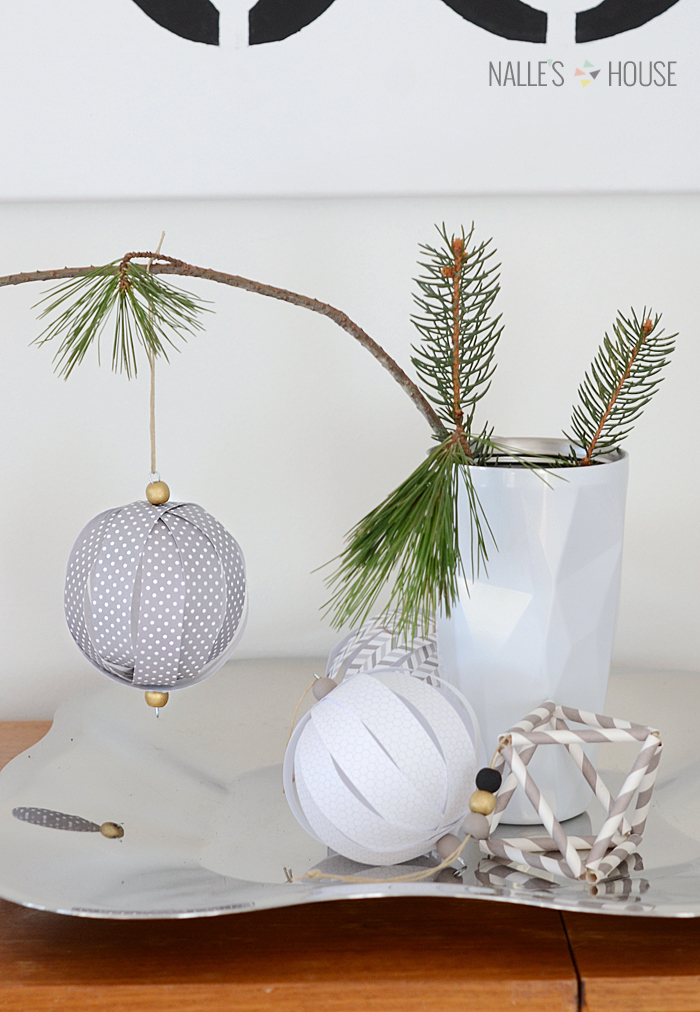 10 Christmas Ornaments You Can Make With Your Kids | Christmas Ornaments, Christmas Ornament Projects, DIY Christmas Ornaments, Kid Friendly Crafts, Kid Friendly DIY Crafts, Ornament Crafts, Christmas Crafts, Christmas Crafts for Kids