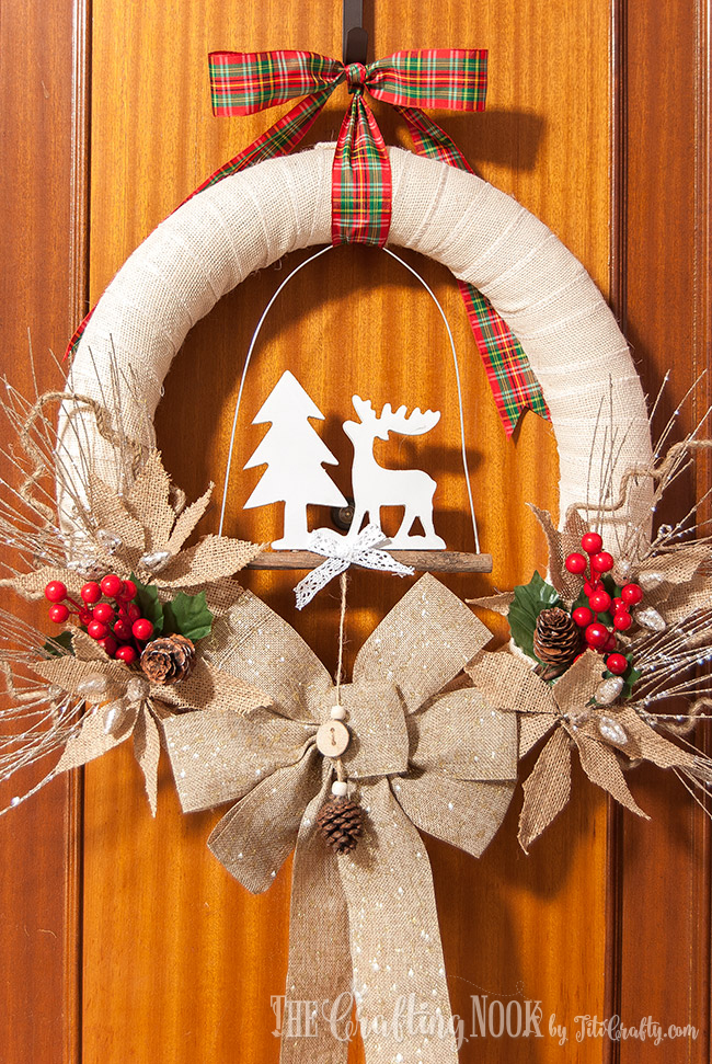 DIY Holiday Wreaths: DIY - All Things Christmas - Theholidazecraze.com