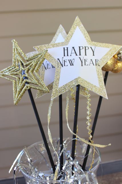 Cheap (and Easy!) Party Favors for New Year's Eve