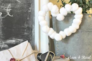 Valentine's Day | Valentine's Day Decorations | Valentine's Day Dollar Store Decorations | Valentine's Day Decorations from the Dollar Store