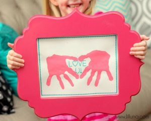 12 EASY Room-Mom Valentine’s Day Party Ideas| Valentines Day Party Ideas, Classroom Party Ideas, Party Ideas for Kids, Kids Party Ideas, Classroom Party Hacks
