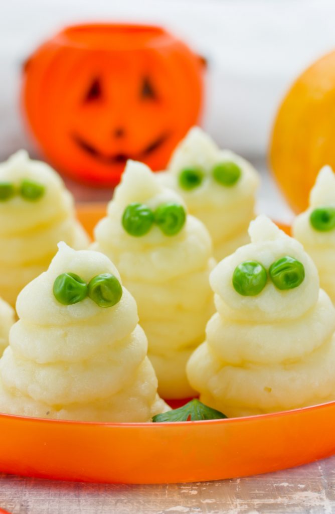 creepy Halloween dinner party | Halloween | dinner party | Halloween dinner party ideas | Halloween dinner party recipes | recipes | Halloween recipes